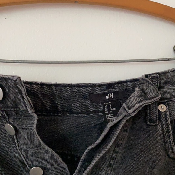 Festival cheeky shorts - Picture 2 of 2